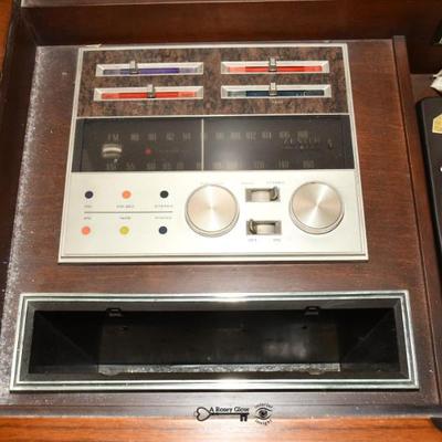 061 02 living room 27)