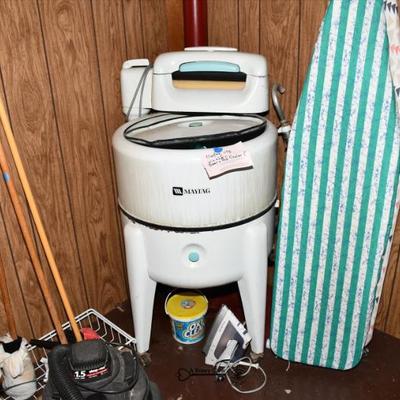 Sale Photo Thumbnail #621: 621 11 utility room 13)