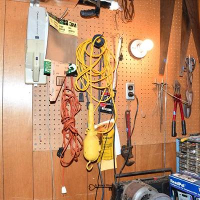 Sale Photo Thumbnail #430: 429 08 garage 93)