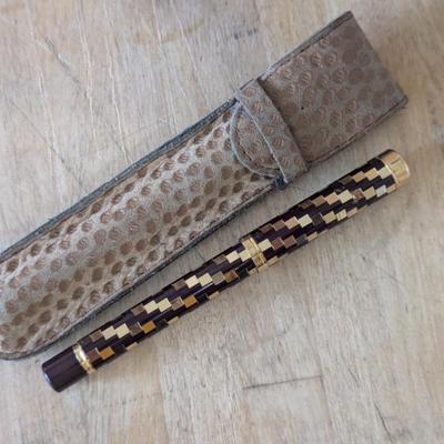 Waterman 18k gold nib pen
