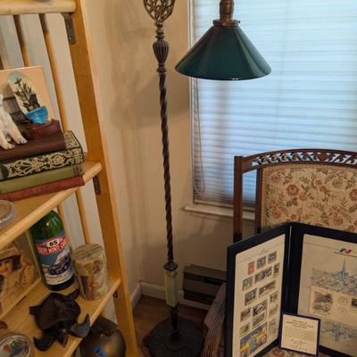 Beautiful bridge lamp with UV reactive jadeite!