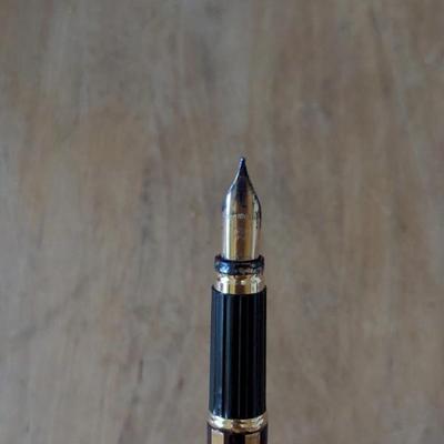 Waterman 18k gold nib pen