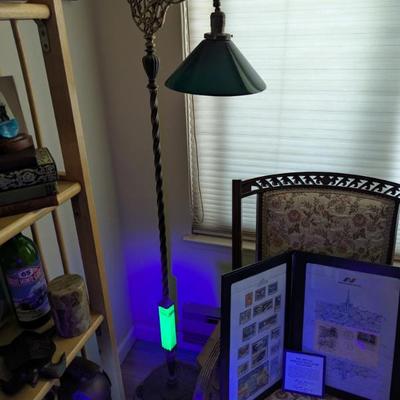 Beautiful bridge lamp with UV reactive jadeite!