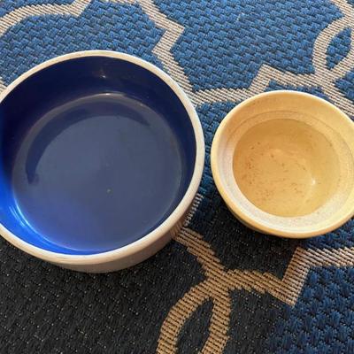 Roseville pottery dog bowl