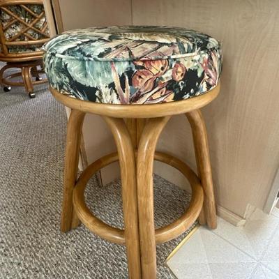 Rattan bar stools
