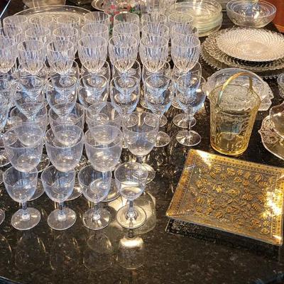 Sale Photo Thumbnail #42: Glassware
