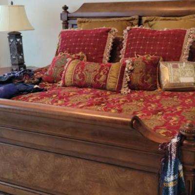 Sale Photo Thumbnail #91: Ethan Allen King Size Bed