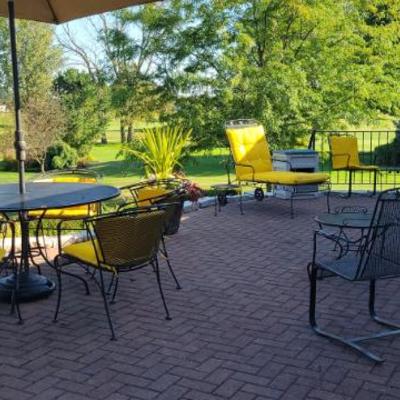 Sale Photo Thumbnail #162: Beautiful Large Outdoor Patio Set
