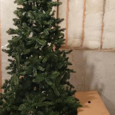 Sale Photo Thumbnail #131: Christmas Tree
