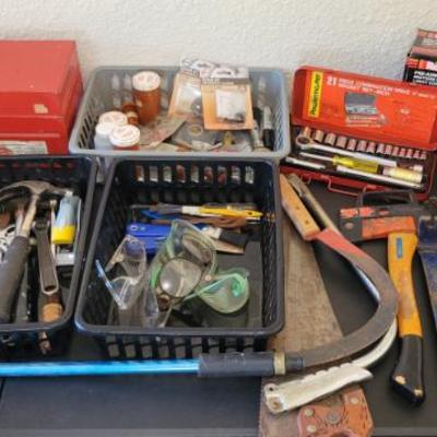 Sale Photo Thumbnail #141: Tools