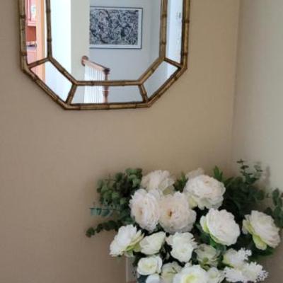 Sale Photo Thumbnail #77: Decor