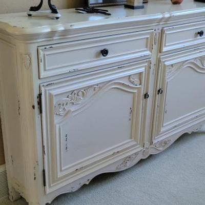 Sale Photo Thumbnail #33: White Sideboard