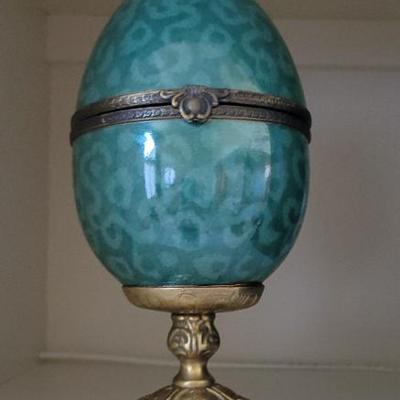 Sale Photo Thumbnail #25: Blue Egg