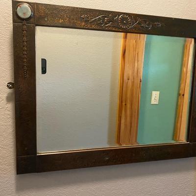 Unique Mirror
