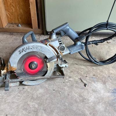 Skilsaw Worm Drive Saw