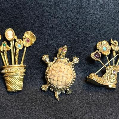Vintage Brooches 