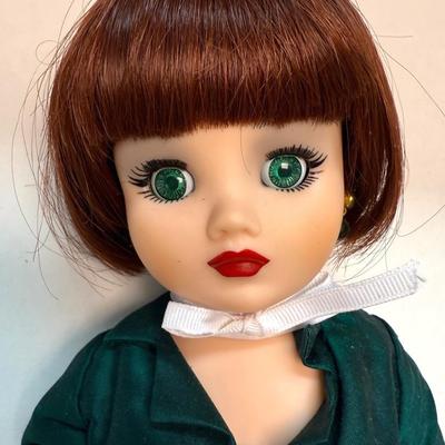 Dana Buchman Cissy- 22770 Madam Alexander 