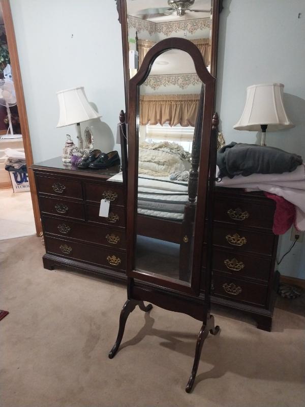 Sale Photo Thumbnail #77