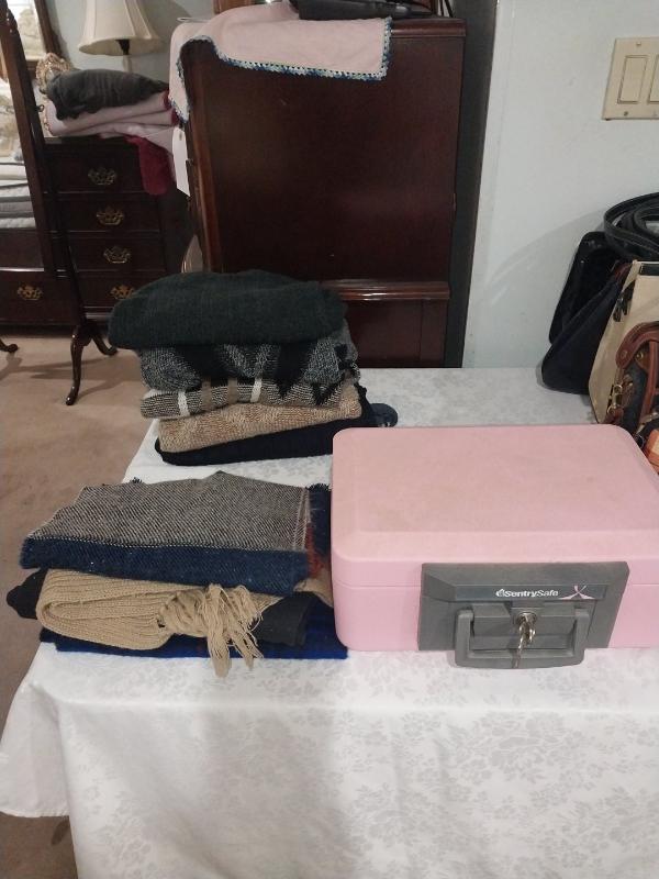 Sale Photo Thumbnail #78