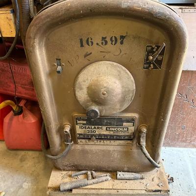 Vintage Lincoln Idealarc 250