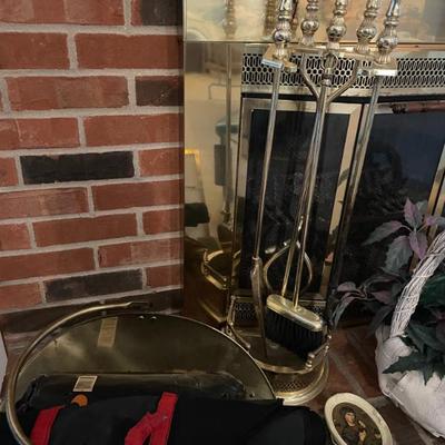 Sale Photo Thumbnail #18: Fireplace Tools
