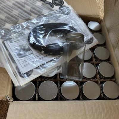 Brand new Spice container set