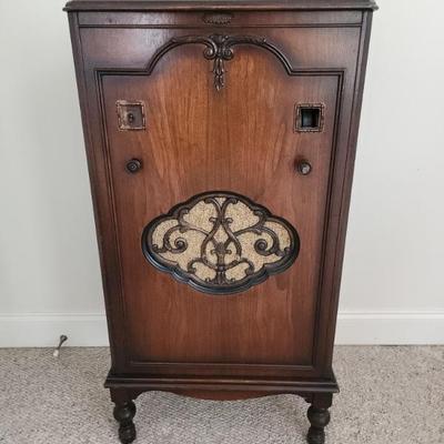 Antique radio