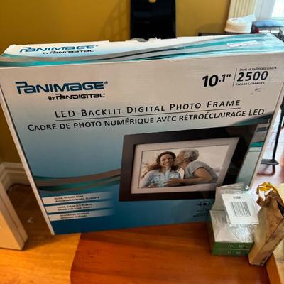 Sale Photo Thumbnail #202