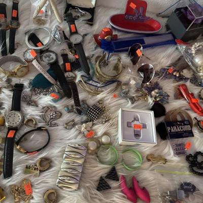 Sale Photo Thumbnail #45