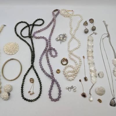 Pearls, Beads & Carved Jewelry 