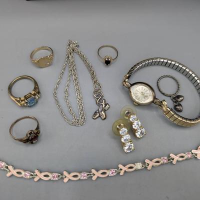 Group Of Jewelry w/ Gold & Silver