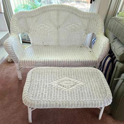 White Wicker Sofa & Coffee Table