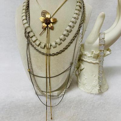 Vintage Fashion Jewelry Set and More Necklaces