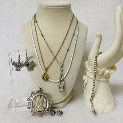 “Carolee” Fashion Necklace and More