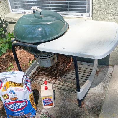 Weber 22" Charcoal Grill With Table