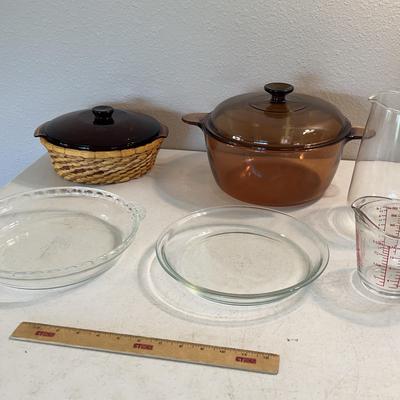 Pyrex & Vision Bakeware - Vision 4.5l, Amber Casserole, & Pyrex Pie Pans 
