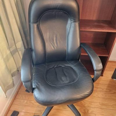 Black Faux Leather Executive Office Chair - 27x24x45"