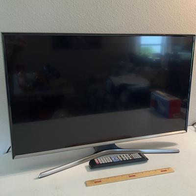 Samsung UN32J5500AF 32” TV - Tested/Works
