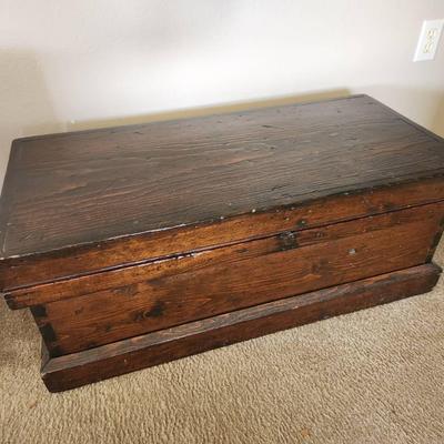 Vintage Pine Wood Storage Chest - 35.5x16.5x14"