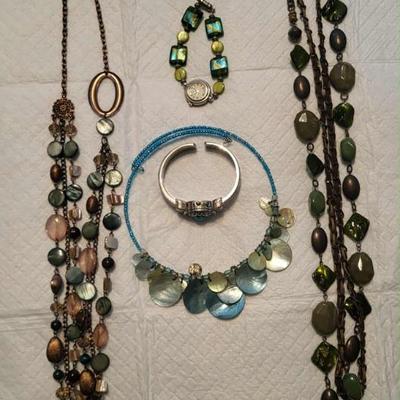 Sale Photo Thumbnail #205