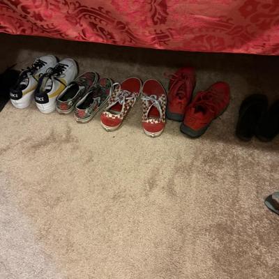 Sale Photo Thumbnail #120