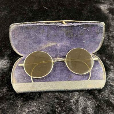 Early 1900s willson sunglasses and case