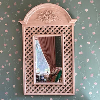 Syroco Lattice Mirror