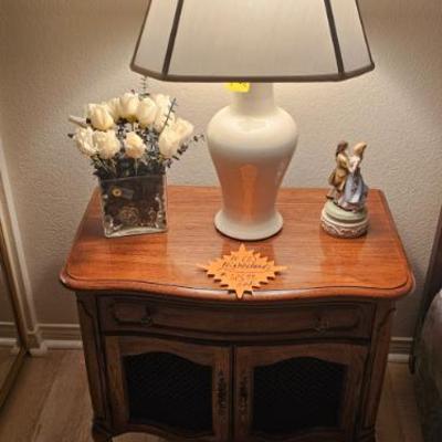 Pr nightstands now $62.50 set