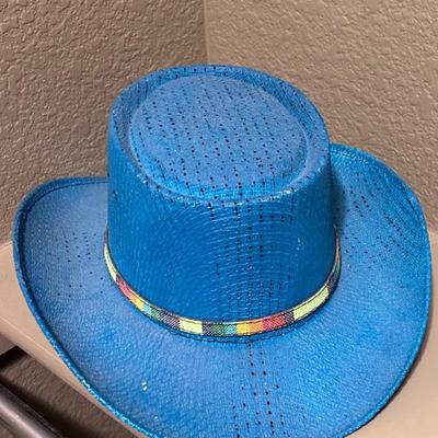Sale Photo Thumbnail #145: Hats 