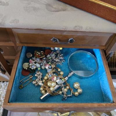 Sale Photo Thumbnail #63