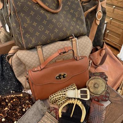 Sale Photo Thumbnail #155