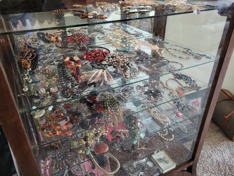Sale Photo Thumbnail #45
