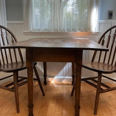 Scroll-Drop Leaf Dining Table