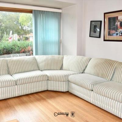 Sale Photo Thumbnail #119: 117 living room